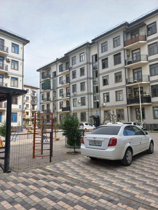 Квартира сотилади. Илтифот новостройка