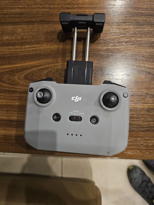 DJI дистанционно за дрон