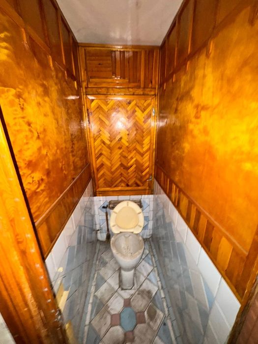 Под офис карасу 1 первая линия