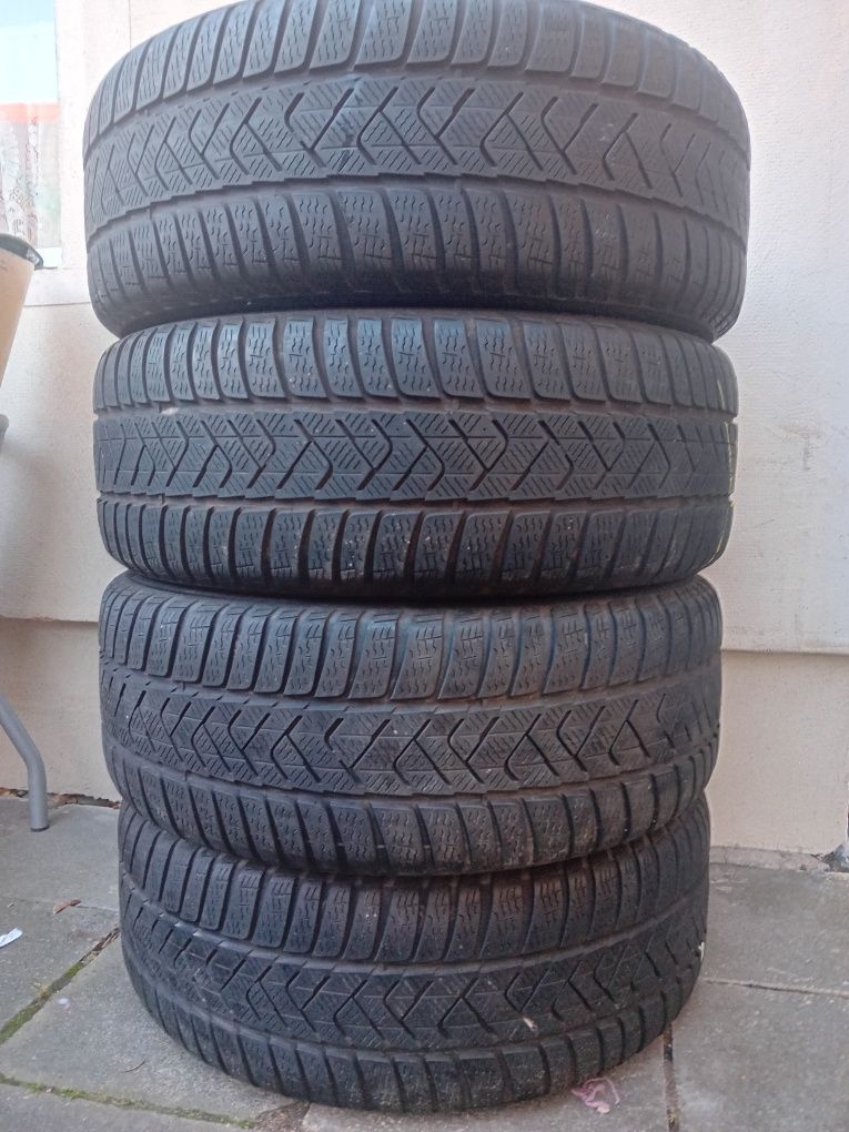 225.45.18. RSC. Pirelli . M&S ** 2022 , *