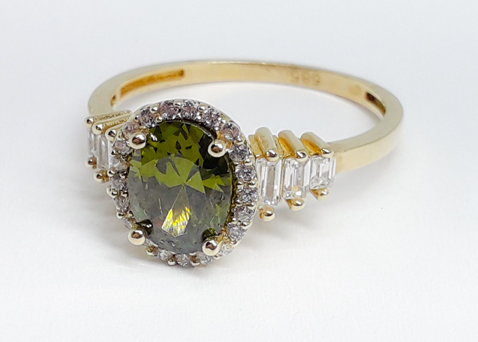 Inel din aur de 14k cu Peridot!!