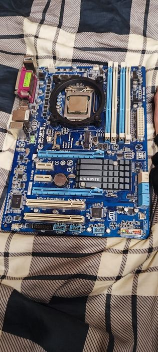 Продам материнскую плату GIGABYTE GA-Z68P-DS3