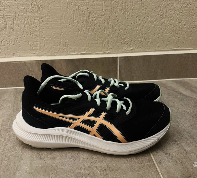 Маратонки Asics дишащи