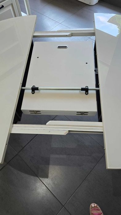 Кръгла трапезна разтегателна италианска маса Connubia 120 см