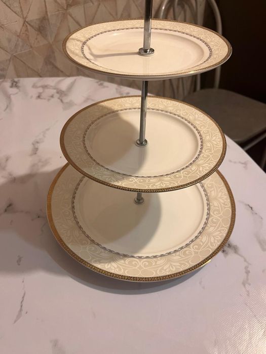 Продам   новый   посуду  для конфеты, для  сладости.