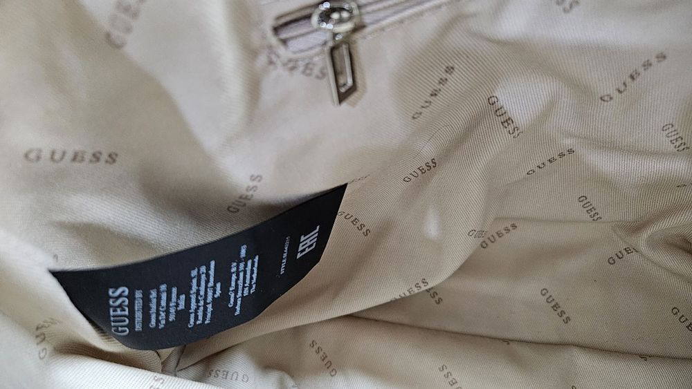 Чанта GUESS / дамска чанта guess