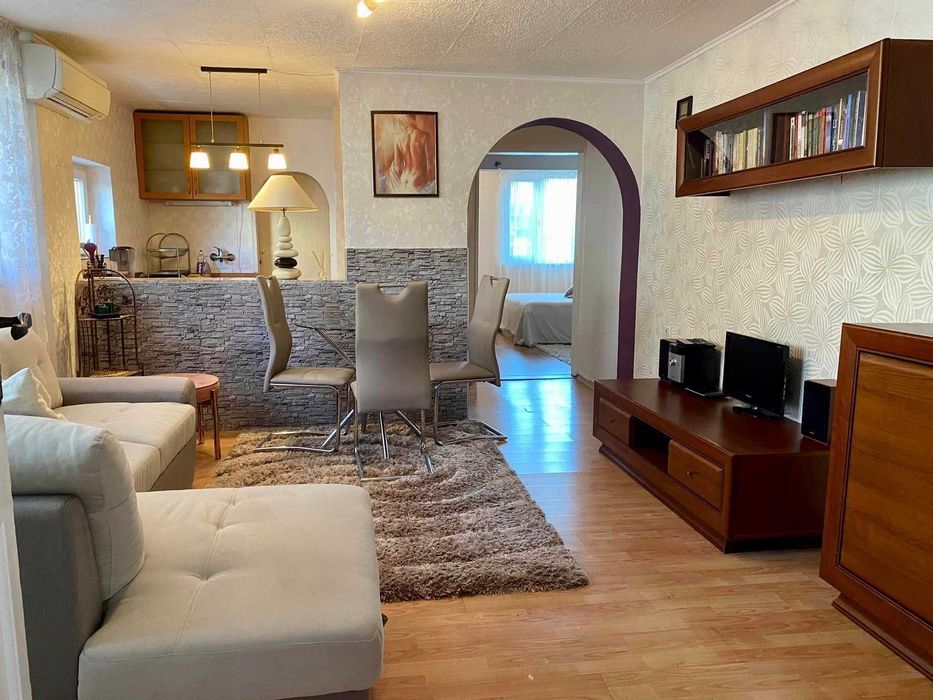 Продава се Двустаен апартамент в София, Яворов - 72 кв.м за 1875 €/кв.м - Снимка #1