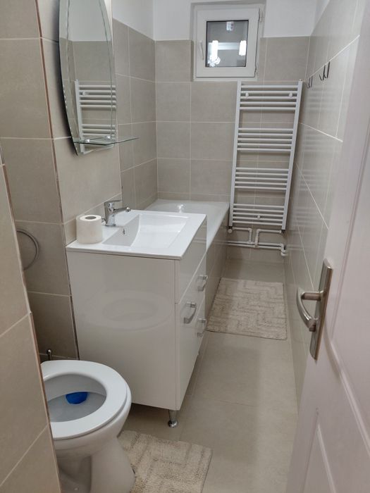 Inchiriez ap 3 camere Craiovita noua