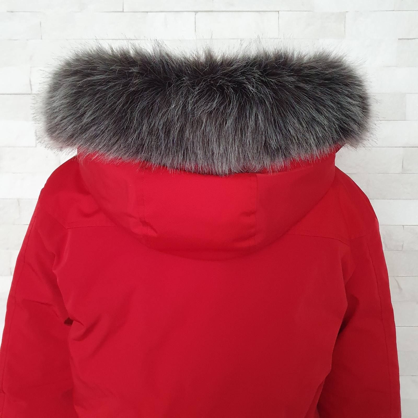 GUESS ново мъжко яке М размер