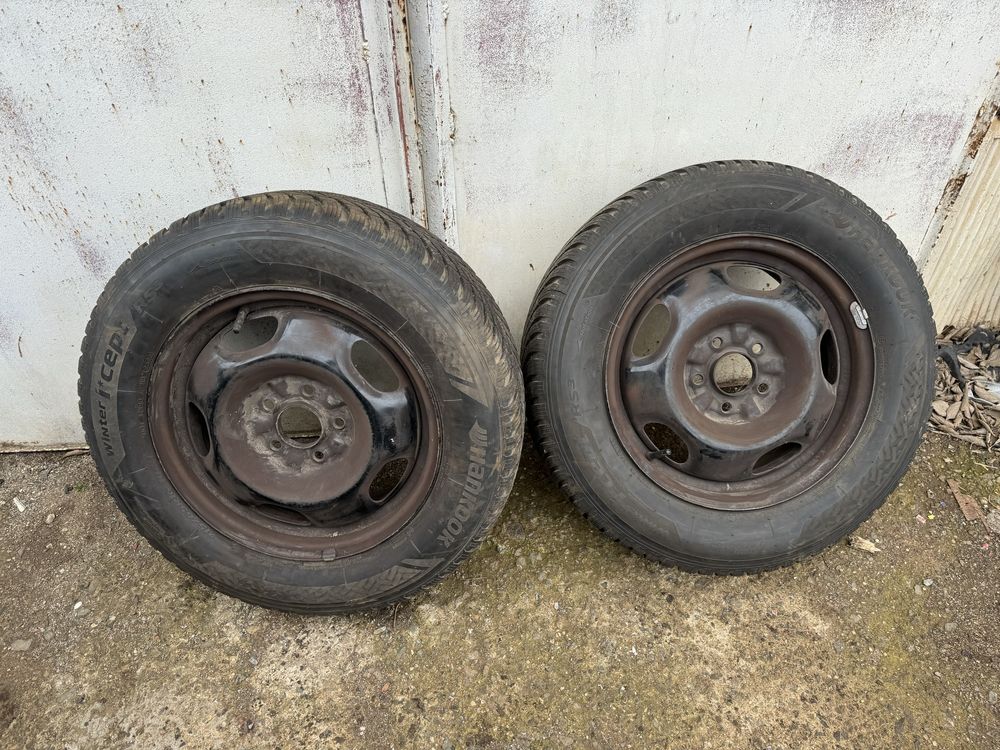 Зимни гуми  215 65 16Hankook