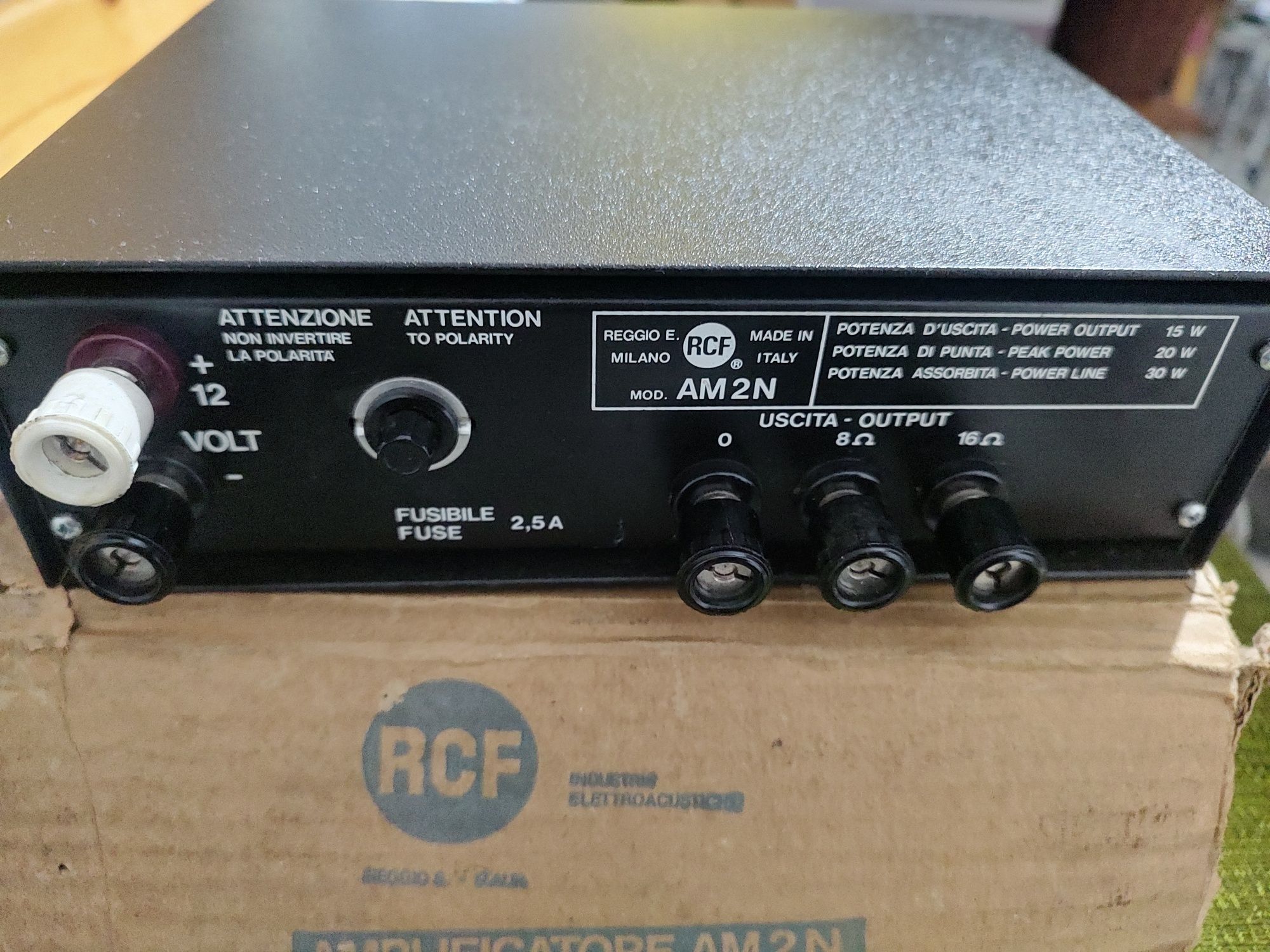 Amplificator RCF