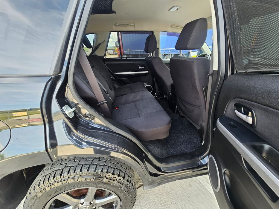 Vând Suzuki Grand Vitara 4x4, 1.9 Diesel 136 cai