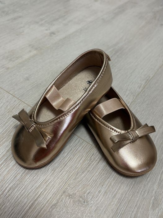 Бебешки обувки h&m