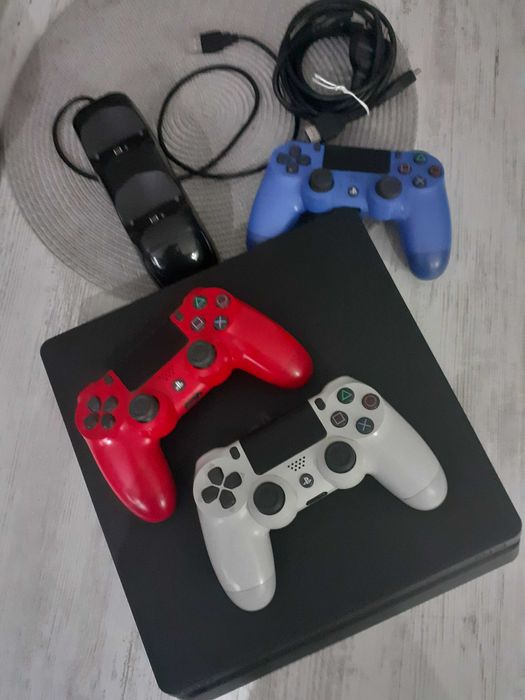 Плейстейшън 4, станция, джойстик