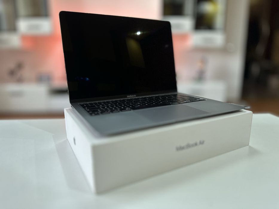 Laptop Apple MacBook Air M1 Space Gray / 256GB / 8GB