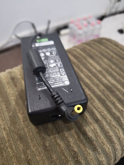 Incarcator LSE0202D2090 20v 4.5a, fujitsu, gateway, lenovo

Încărcător