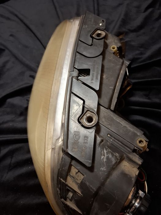 Faruri passat b5.5 xenon Hella