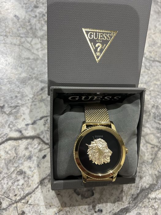 Guess часовник Нов