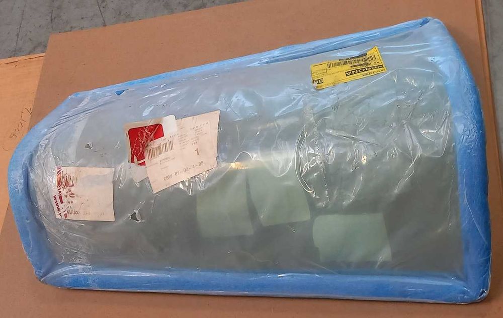 Стъкло задно дясно ъглово CASE