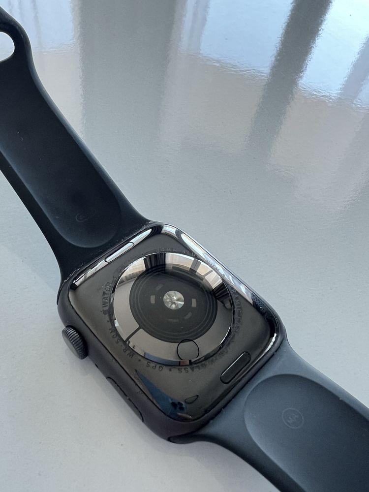 Apple Watch 5 - 44mm