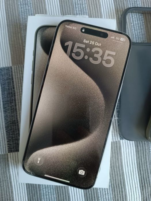 Iphone 15 Pro Max 256GB В гаранция до 03/05/2026г + 4кейса подарък