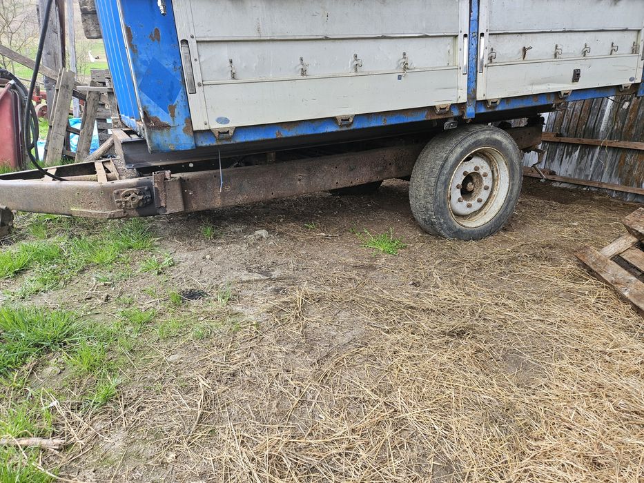 Vând Massey Ferguson 3080