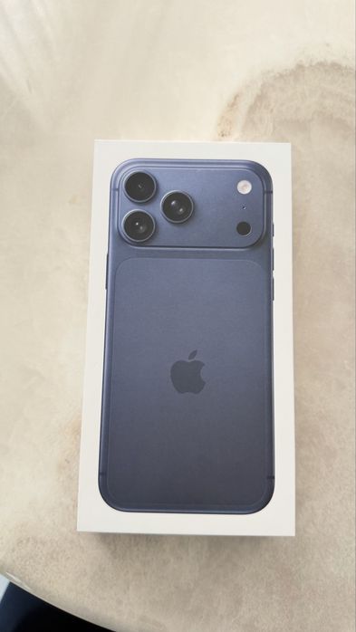 Vand iphone 17 pro max 256gb