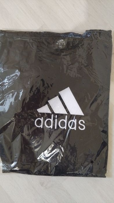 Model nou. Tricouri Nike si Adidas.