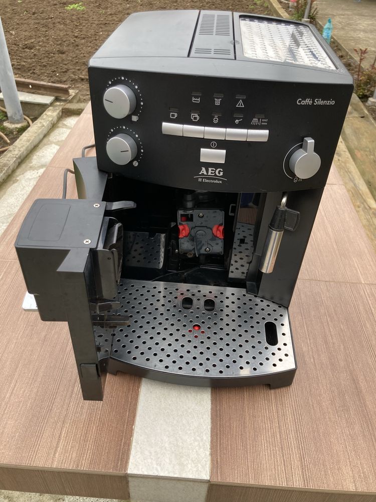 Автоматична кафемашина AЕG Electrolux