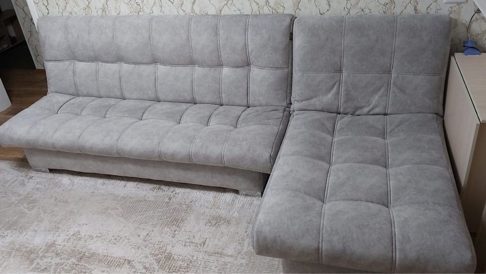 Продам диван в отличном состоянии и шкафы