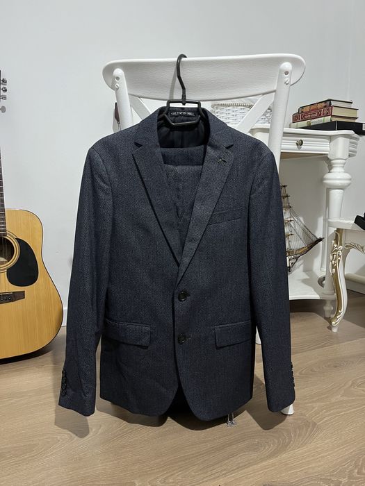 Мужской костюм тройка на на подростка