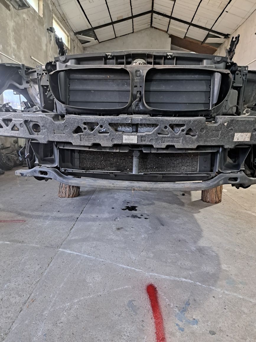 Suport far stanga dreapta bmw f10 f11 seria 5 grile trager broasca