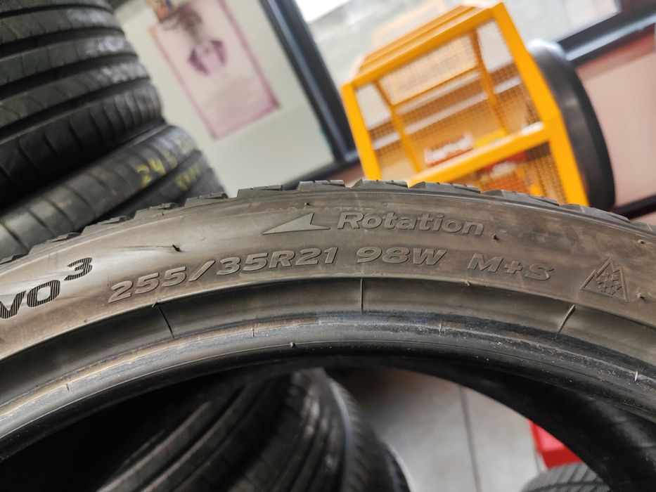 2бр.зимни гуми 255/35/21 Hankook