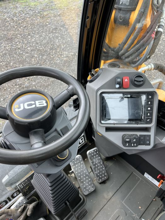 Excavator pe roti Jcb Hydradig 110 w 2017 impecabil ca si nou