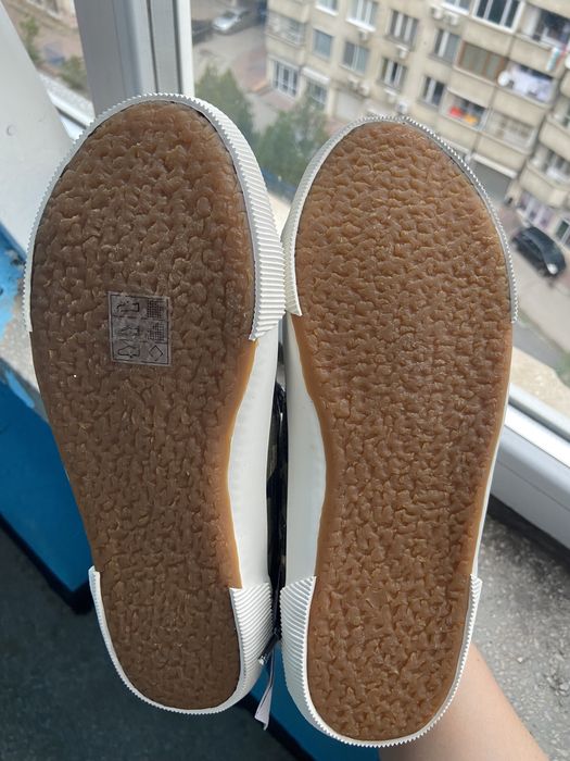 Камуфлажни обувки / кецове Mango