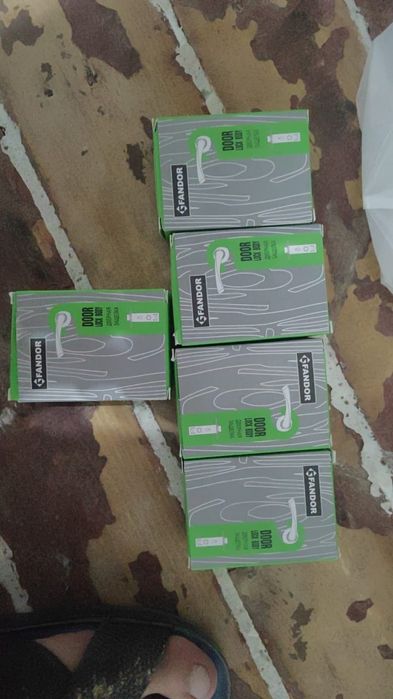 Продам детали для двери новые