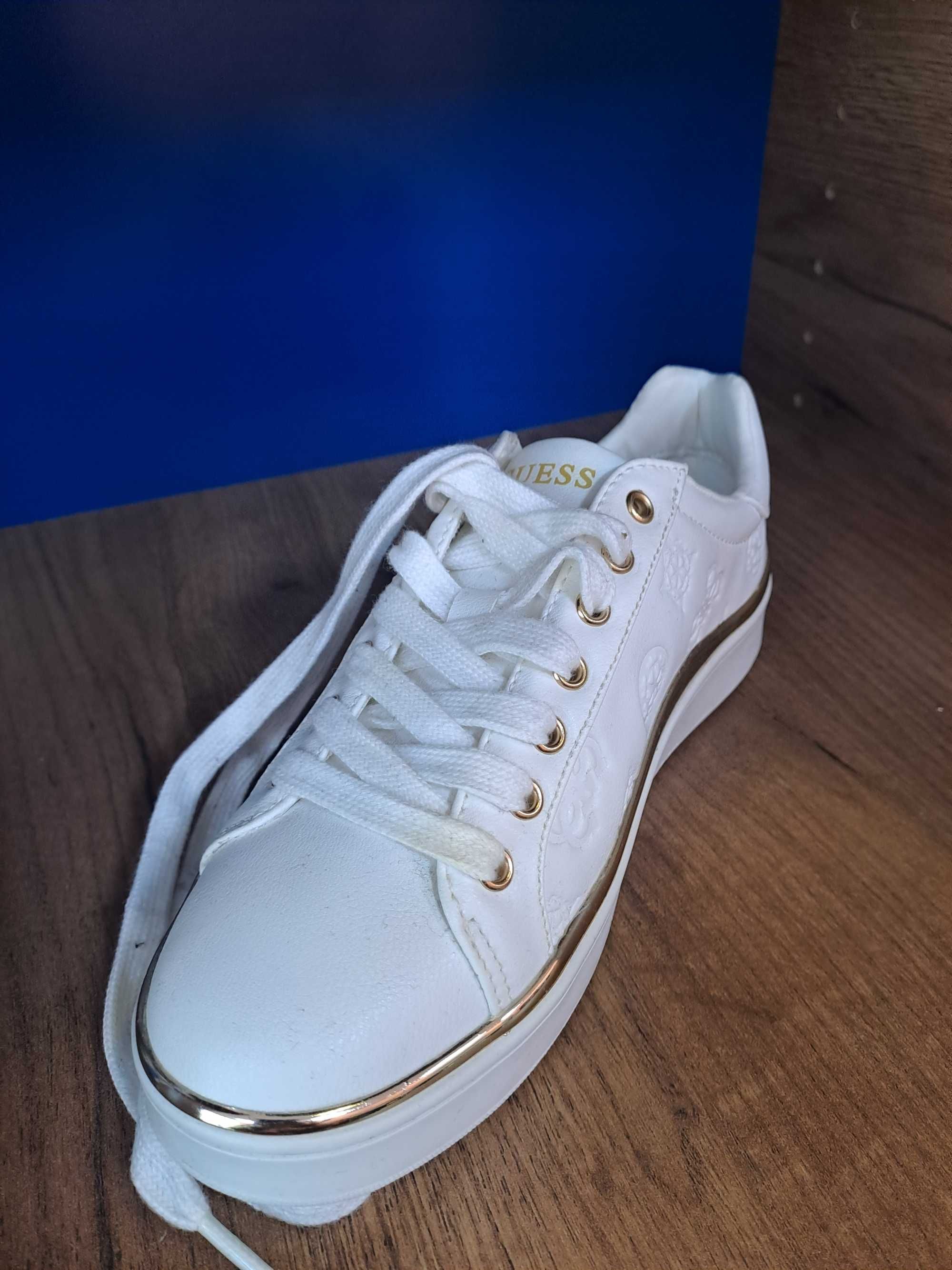 Дамски сникърси Guess