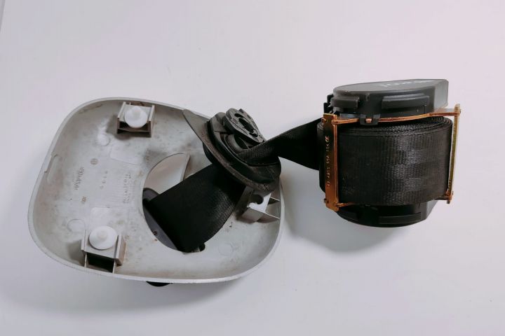 Centura de Siguranta  mijloc spate 1T0857807B Volkswagen VW Touran pr