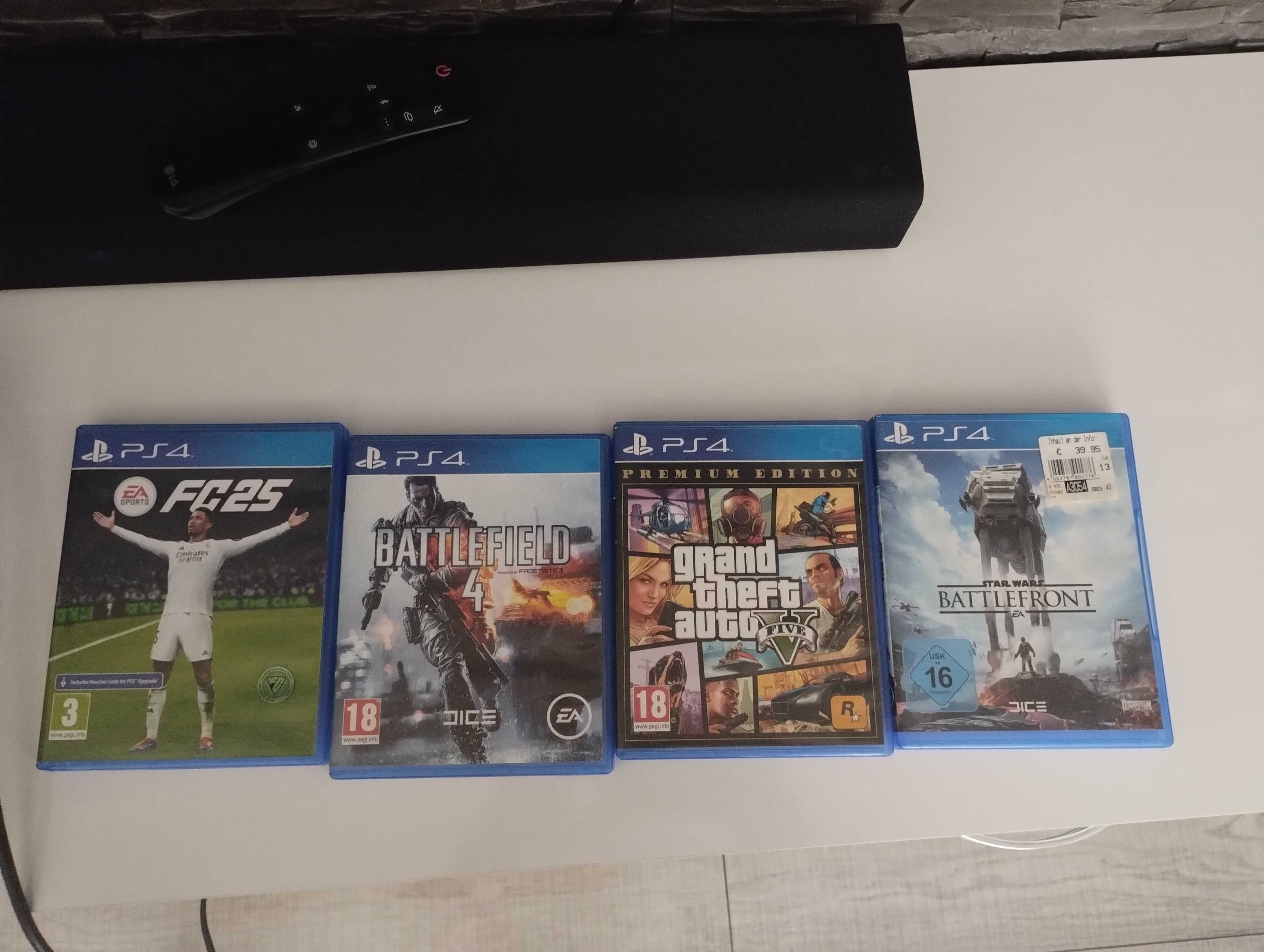 Playstation 4  , 2x джойстика , Fifa 25 и още