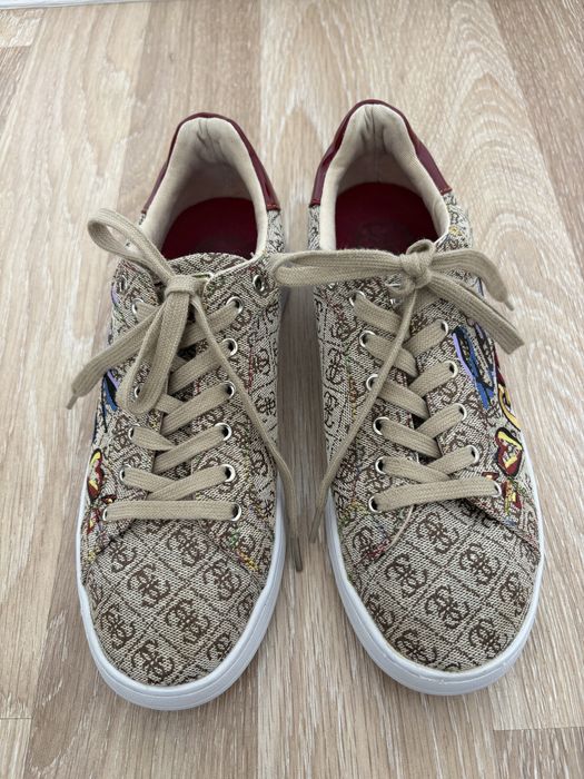 Tenisi Guess marimea 39