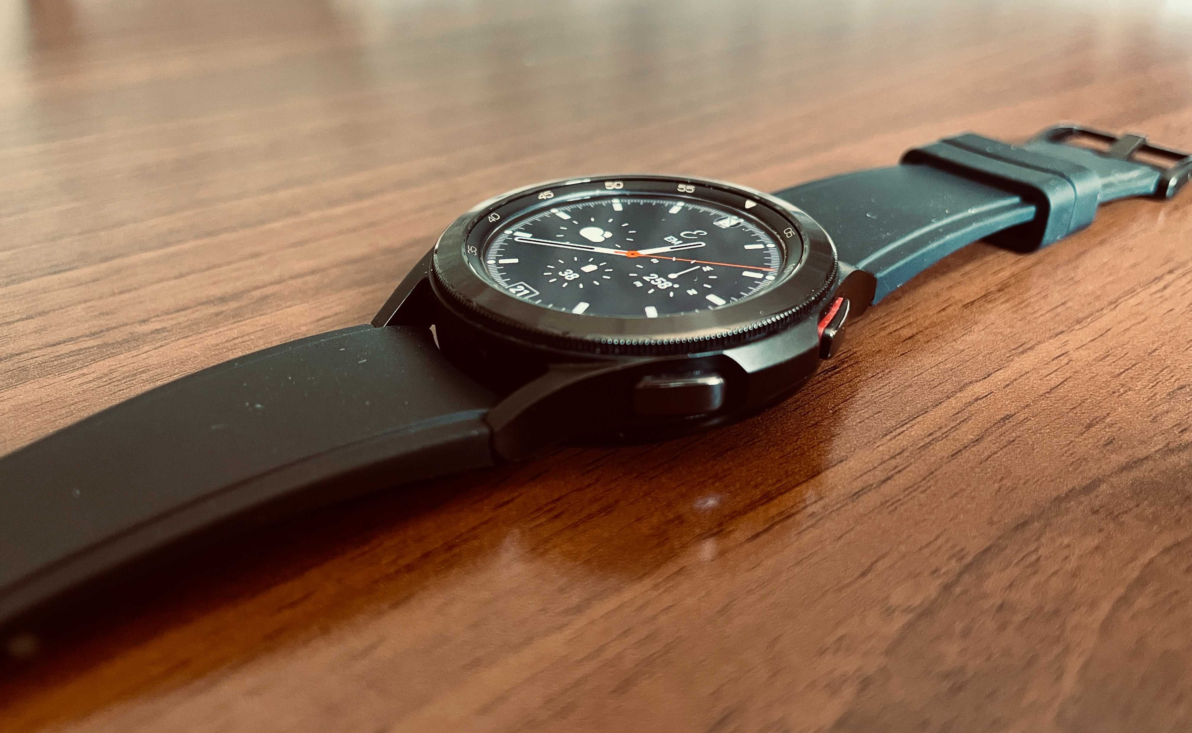 Samsung Galaxy Watch 4 Classic 42 мм