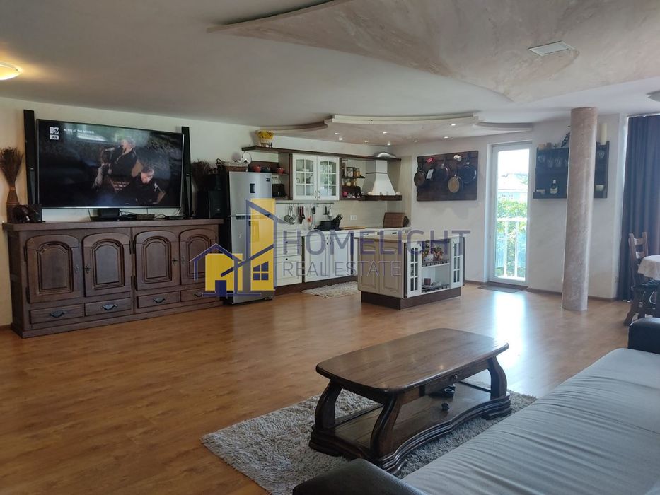 Продава се Тристаен апартамент в София, Гоце Делчев - 138 кв.м за 2609 €/кв.м - Снимка #3