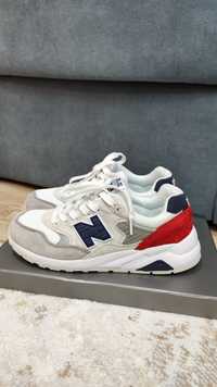 New balance кроссовки