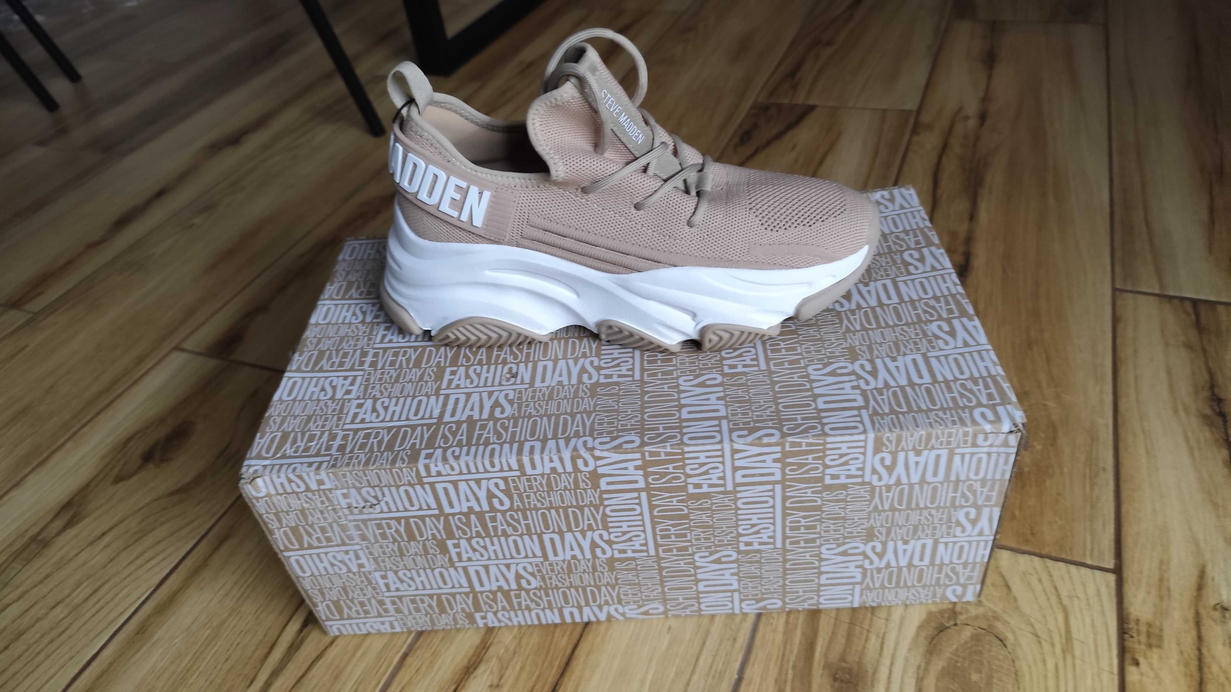 Маратонки Steve Madden