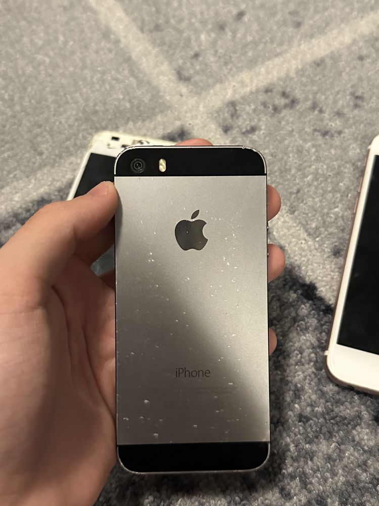 Лот айфони 5 ,5s, 6s, 7 за части