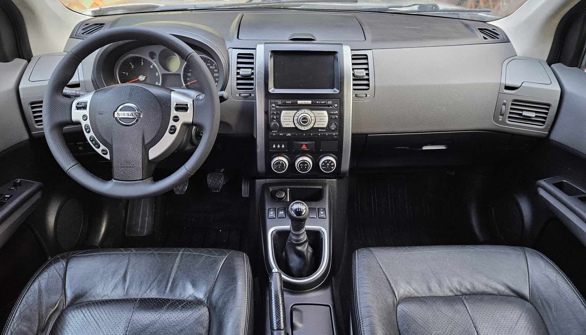 Nissan xtrail full option