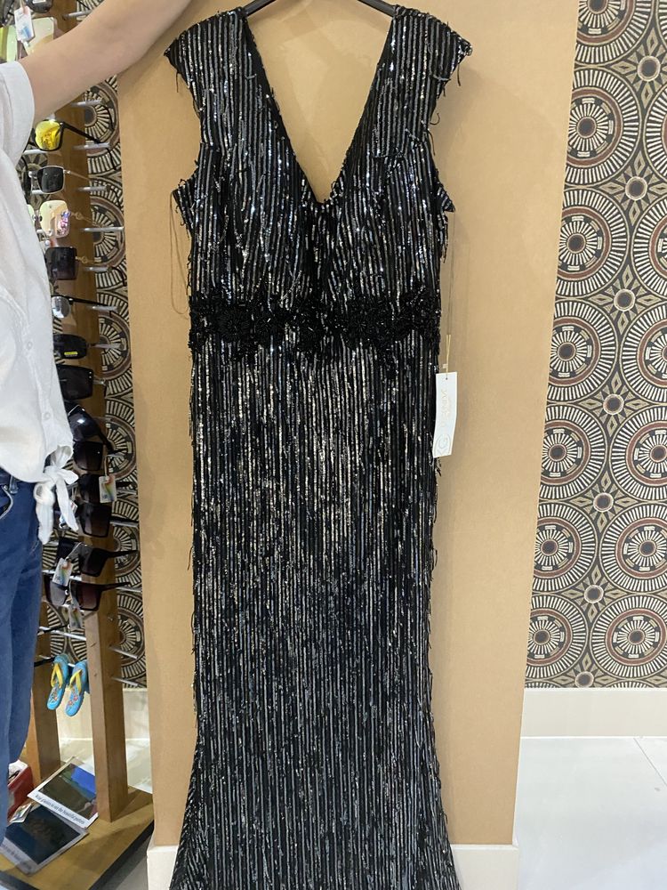 Rochie neagra marimea 54
