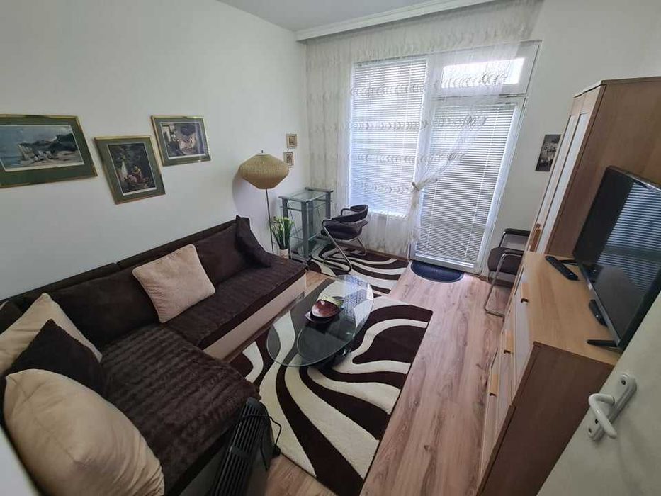 Дава се под наем Тристаен апартамент в Бургас, Възраждане - 90 кв.м за 357 € - Снимка #4