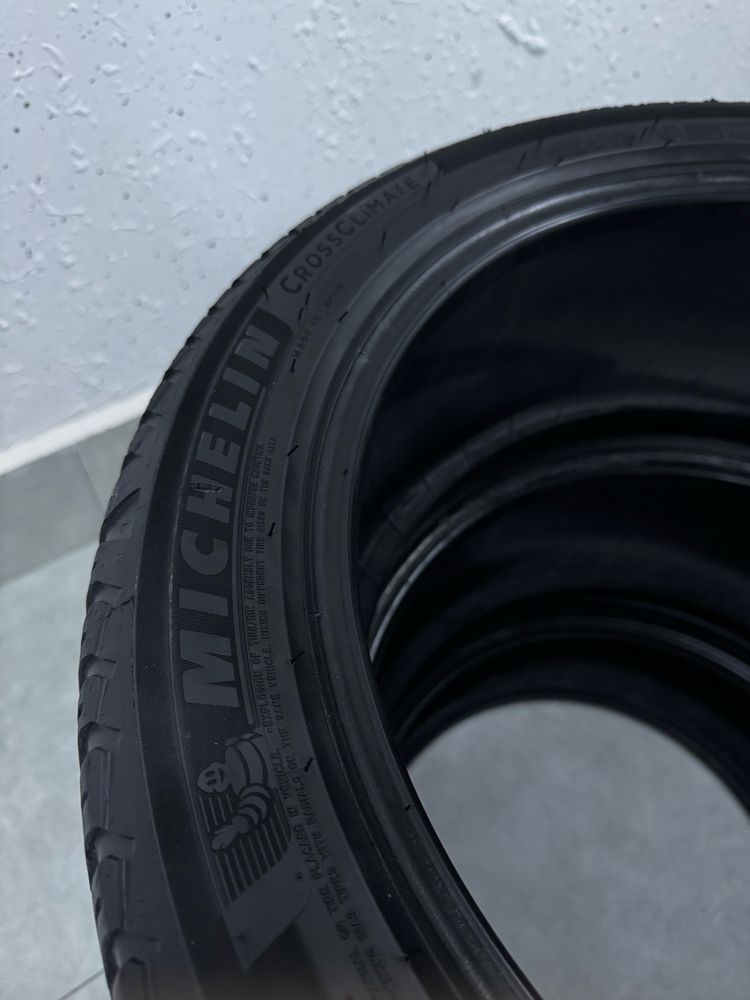 Michelin cross climate 2 245/45/R19