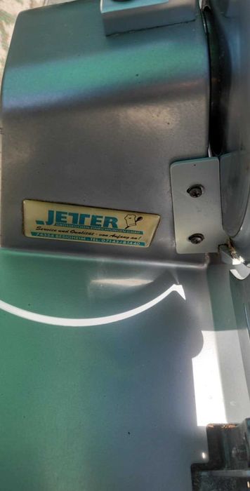 Vând feliator de mezeluri